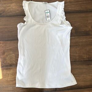 NWT Crown & Ivy sleeveless ruffle tank